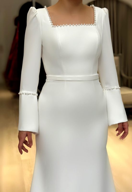 Kare Yaka İncili Elbise